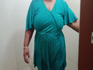 desi bathroom shower, Desi Step-sister Bathroom shower Mms